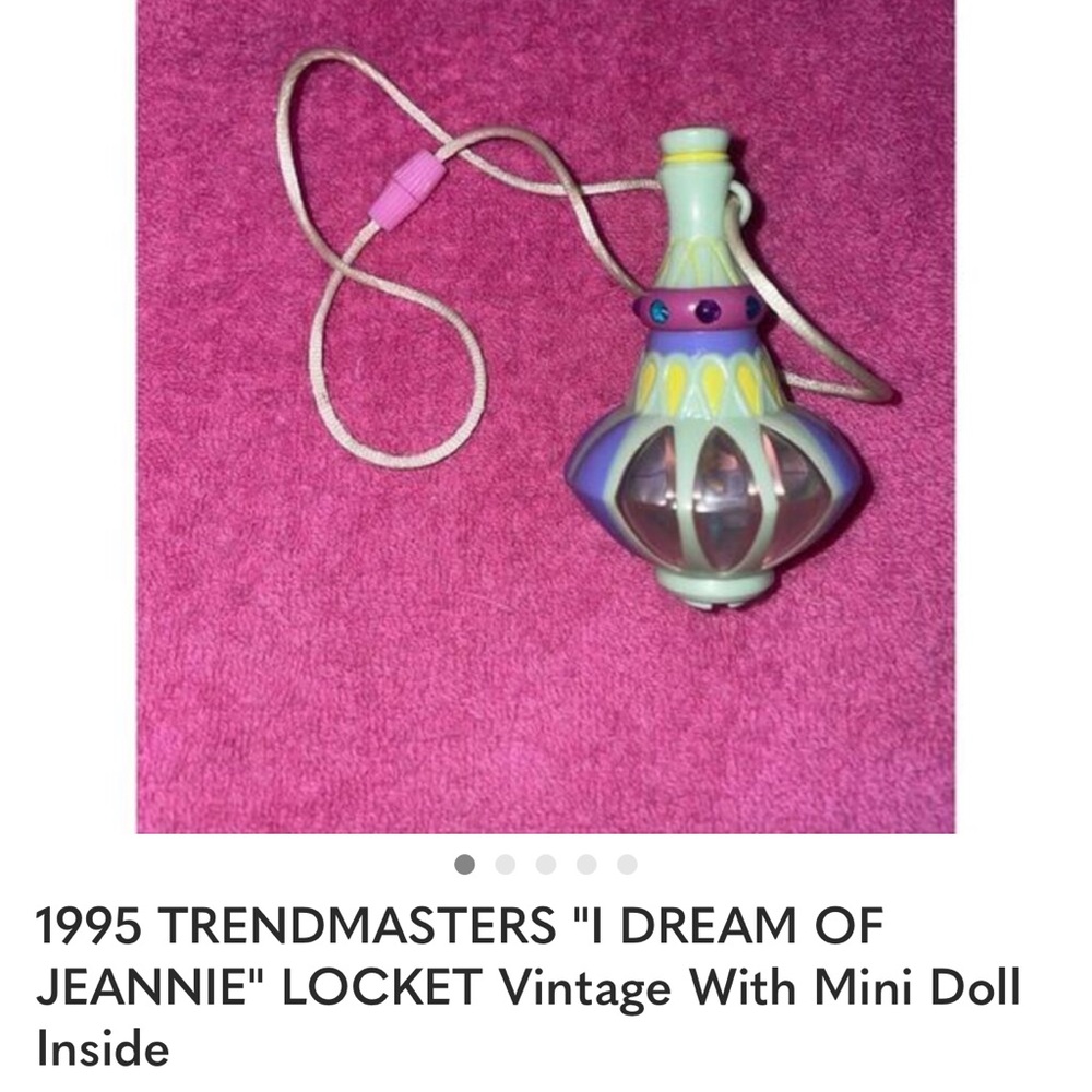 1995 TRENDMASTERS "I DREAM OF JEANNIE" LOCKET Vintage With Mini Dolll Set - Picture 5 of 8